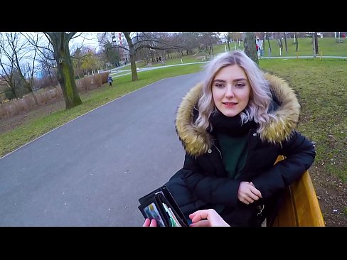 ❤️ Кончаҳои гарми бегонаро барои пул фурӯ мебарад - минет дар парк аз ҷониби Ева Элфи ❤❌ Шлюсҳо дар мо ❤